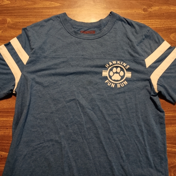 STRANGER THINGS T-SHIRT - Large // Netflix TV Sport Jersey Athletic tee shirt - Picture 1 of 9